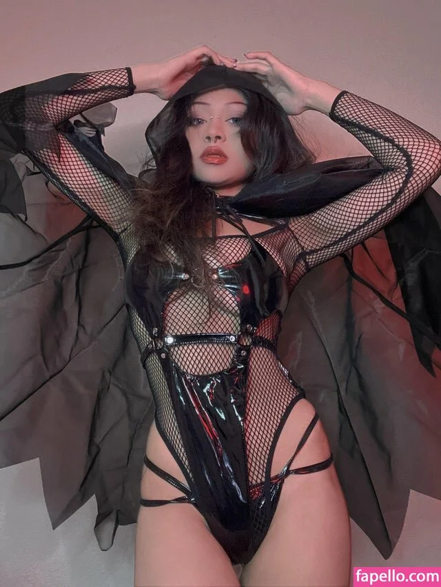 Distortedeyes Onlyfans Photo Gallery 