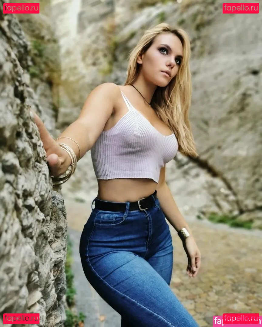 Kylliecosplay Onlyfans Photo Gallery 