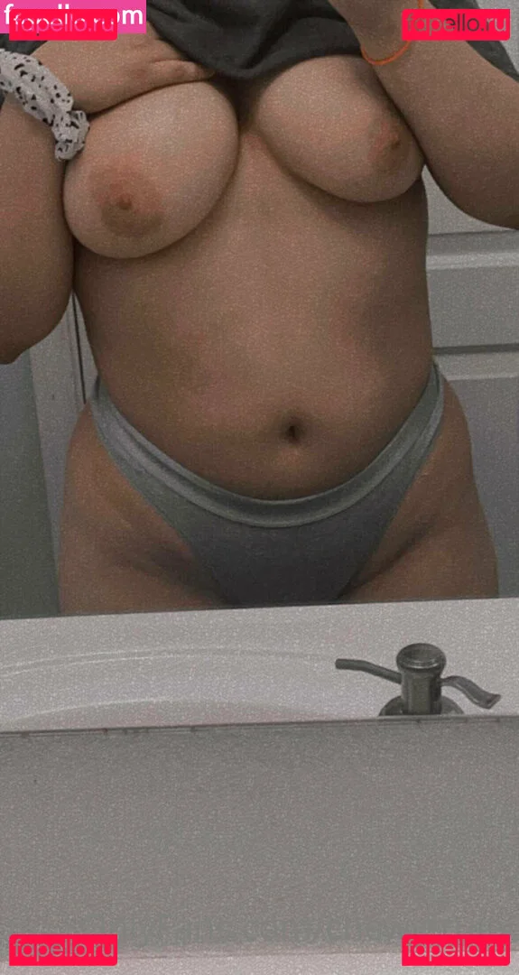 Chewyfruity Onlyfans Photo Gallery 