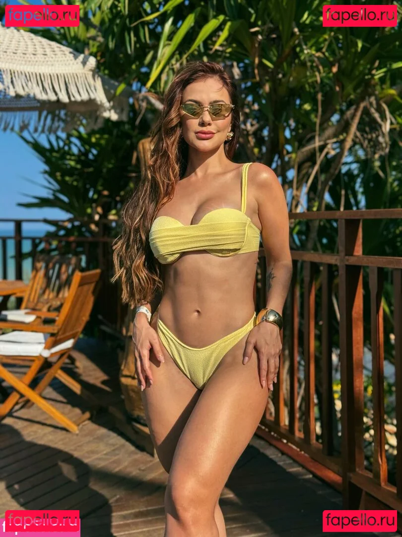 Mirela Janis Onlyfans Photo Gallery 