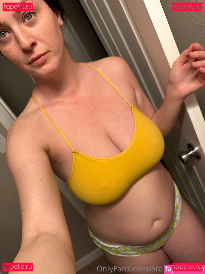 araisyoursfree Onlyfans Photo Gallery 