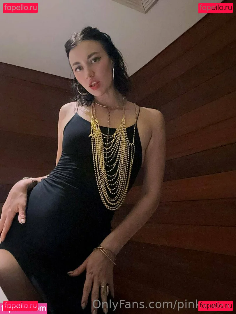 pinkyroxy Onlyfans Photo Gallery 