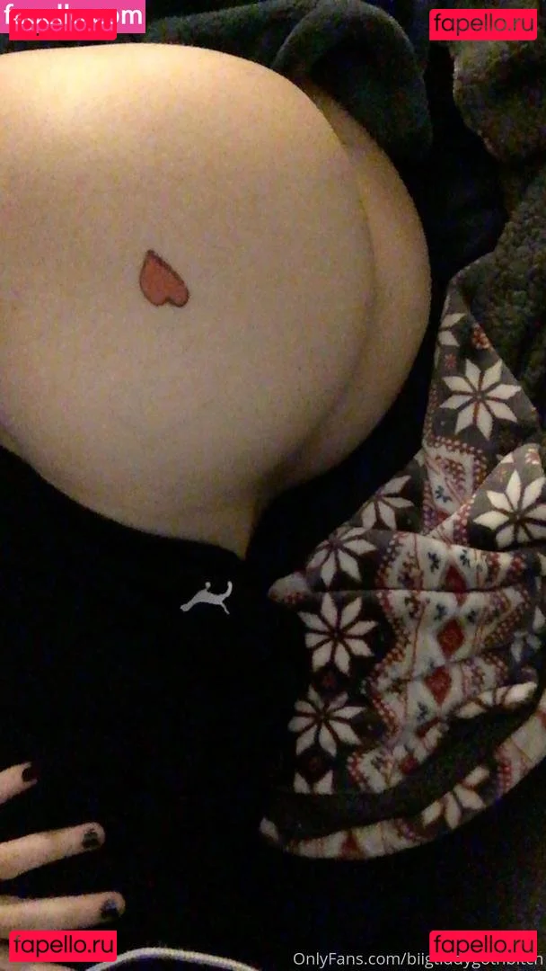 biigtiddygothbitch Onlyfans Photo Gallery 