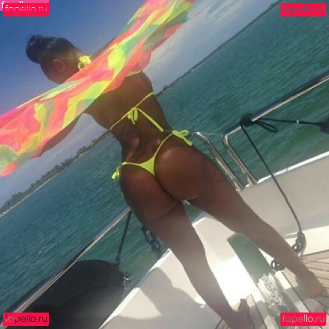 Bernice Burgos Onlyfans Photo Gallery 