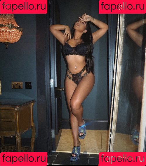 Sophie Kasaei Onlyfans Photo Gallery 