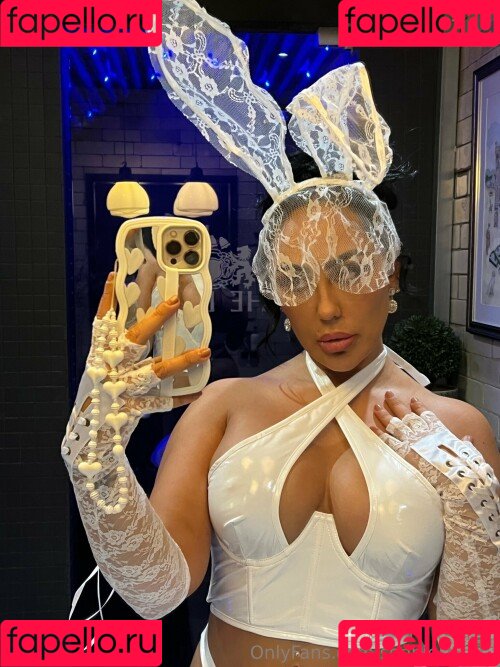 Sophie Kasaei Onlyfans Photo Gallery 