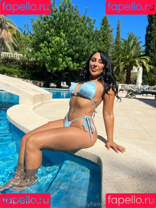 Sophie Kasaei Onlyfans Photo Gallery 
