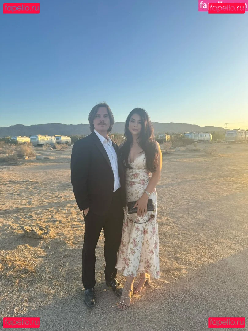 CarolineKwan Onlyfans Photo Gallery 