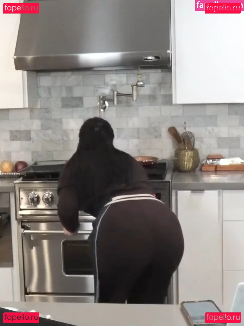 CarolineKwan Onlyfans Photo Gallery 