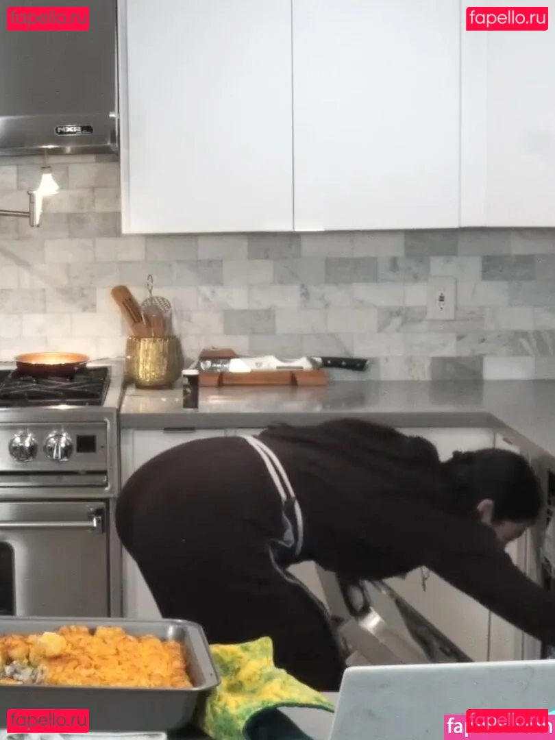 CarolineKwan Onlyfans Photo Gallery 