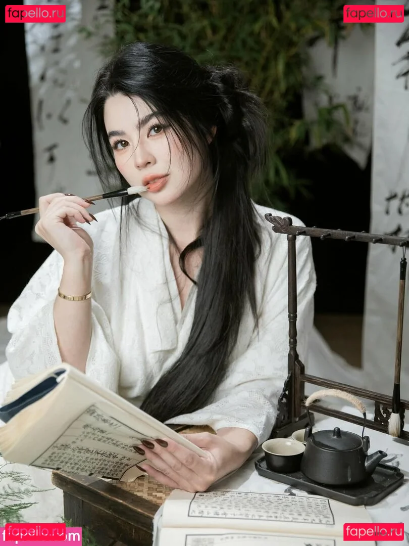 CarolineKwan Onlyfans Photo Gallery 