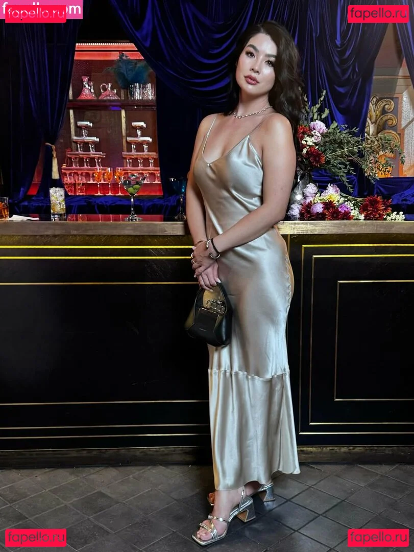 CarolineKwan Onlyfans Photo Gallery 