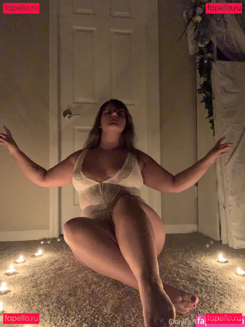 m_elise Onlyfans Photo Gallery 