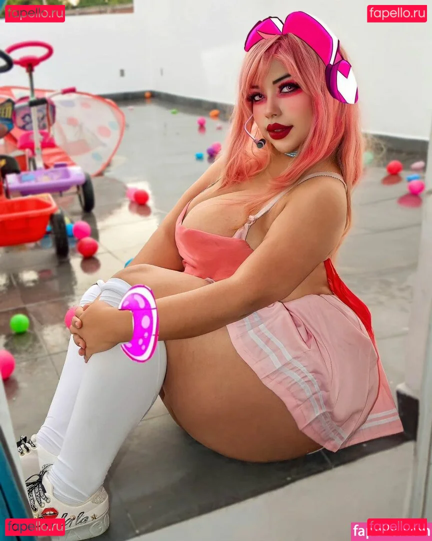 La Nerfeada Onlyfans Photo Gallery 