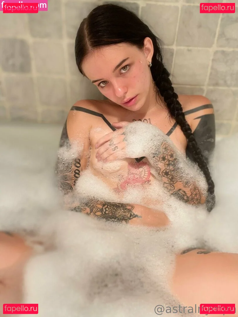 astralnympf Onlyfans Photo Gallery 