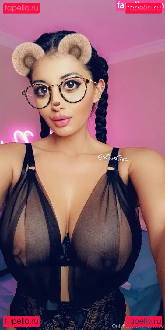 LiveCleo Onlyfans Photo Gallery 