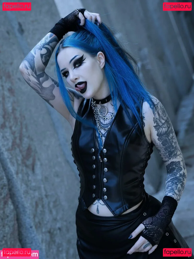 BlueAstrid Onlyfans Photo Gallery 