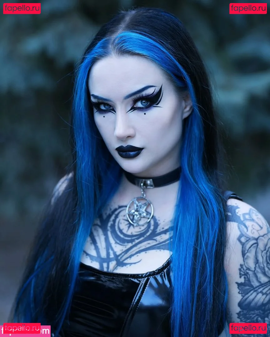 BlueAstrid Onlyfans Photo Gallery 