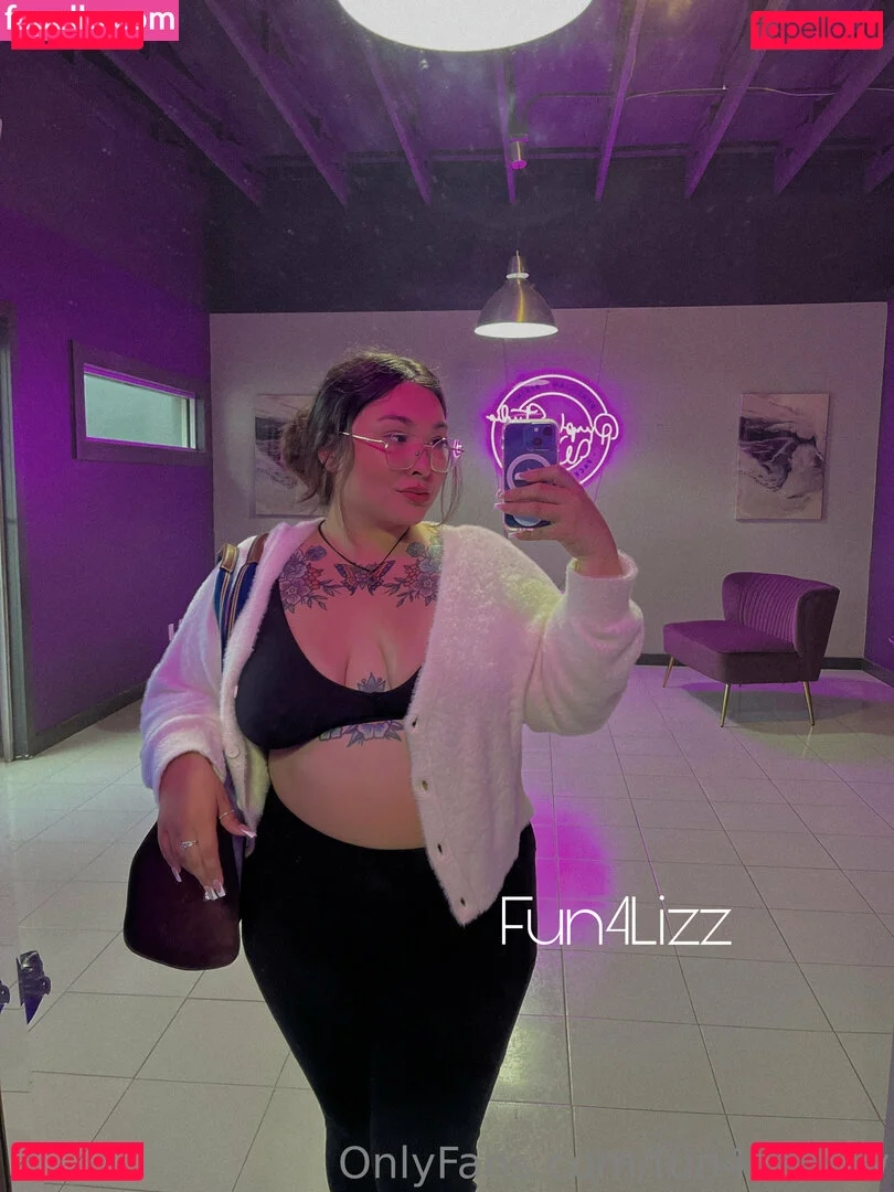 fun4lizzsfw Onlyfans Photo Gallery 