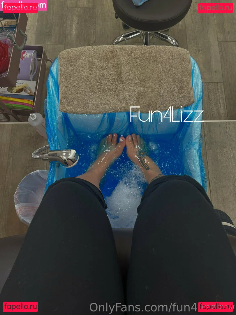 fun4lizzsfw Onlyfans Photo Gallery 