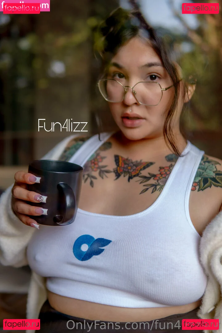 fun4lizzsfw Onlyfans Photo Gallery 