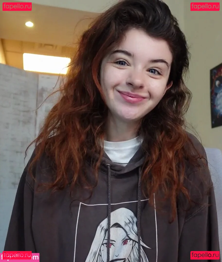 Cleo Lazuli Onlyfans Photo Gallery 