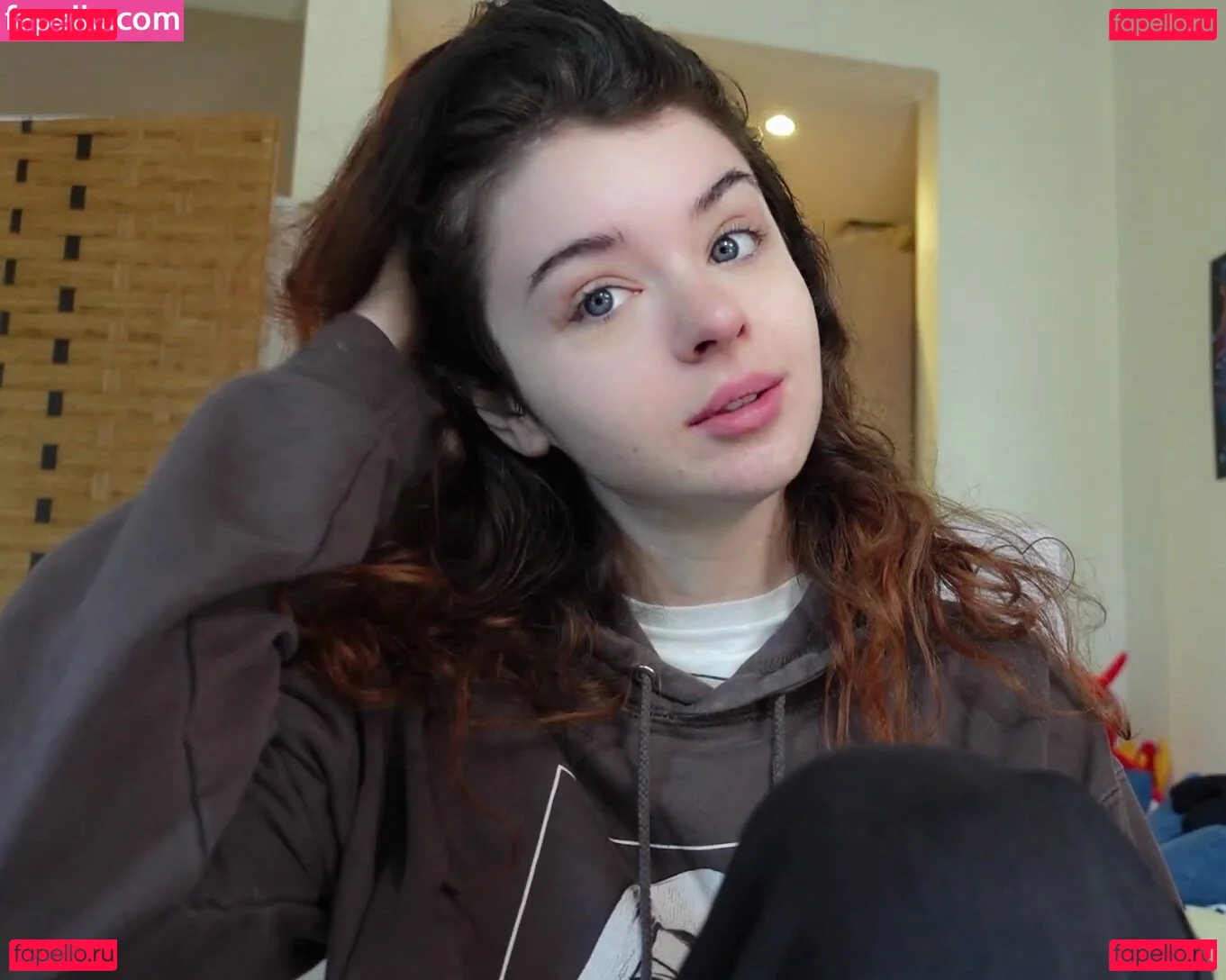 Cleo Lazuli Onlyfans Photo Gallery 