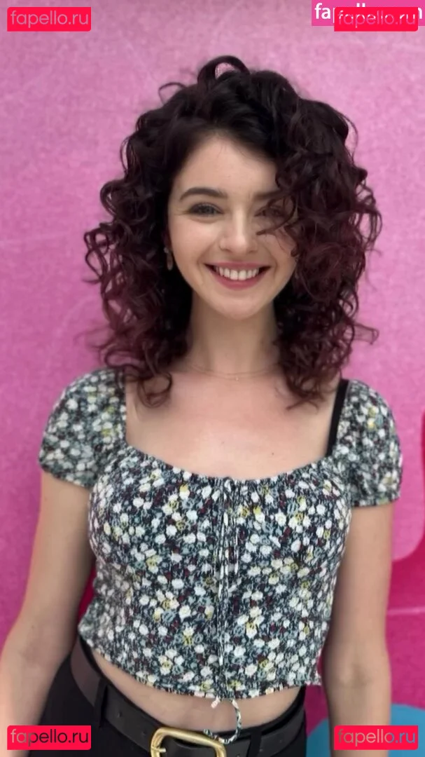 Cleo Lazuli Onlyfans Photo Gallery 