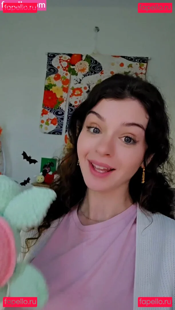 Cleo Lazuli Onlyfans Photo Gallery 