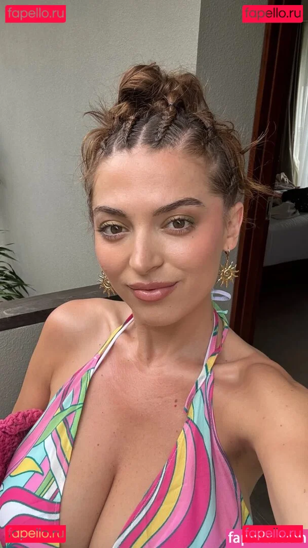 Shannon Barry Onlyfans Photo Gallery 