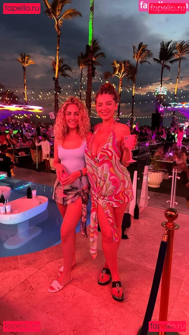 Shannon Barry Onlyfans Photo Gallery 