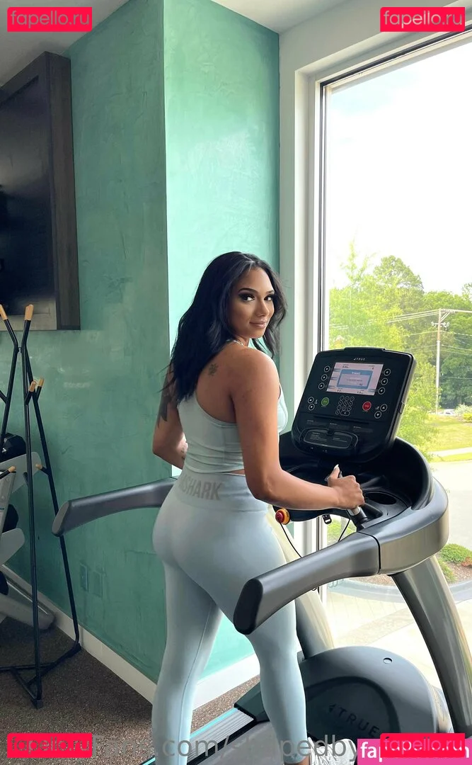 shapedbyshanice Onlyfans Photo Gallery 