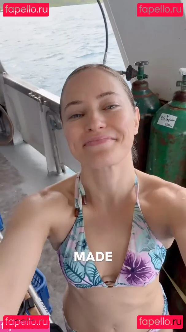 iJustine Onlyfans Photo Gallery 