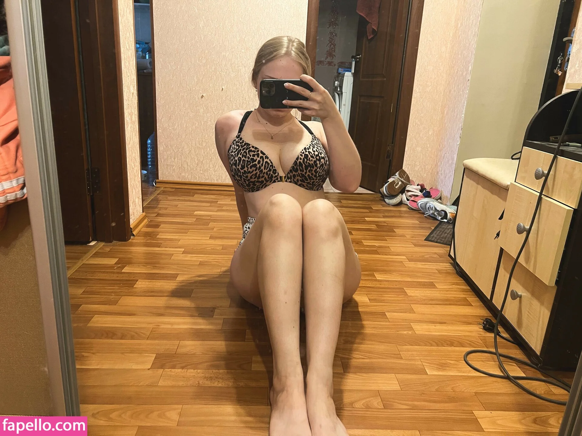 Selfika Onlyfans Photo Gallery 