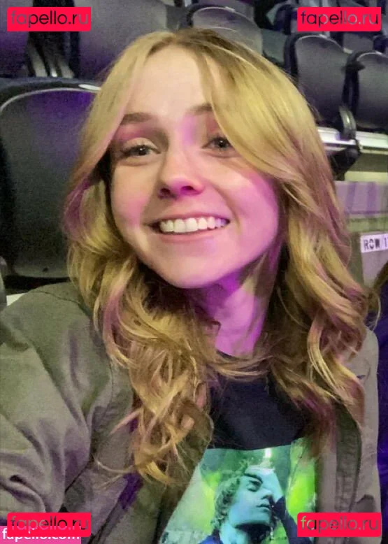 Kira_Graceeee Onlyfans Photo Gallery 