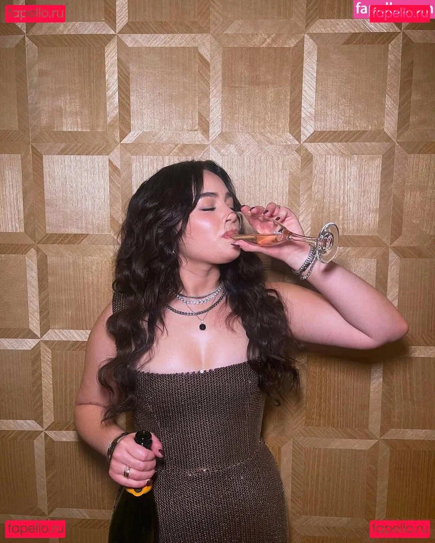 Mizuhara Onlyfans Photo Gallery 