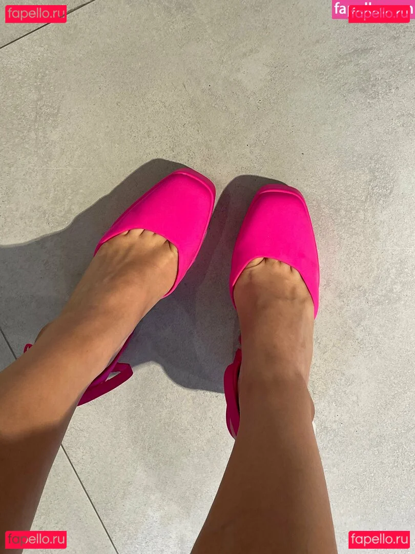 anafeetish Onlyfans Photo Gallery 