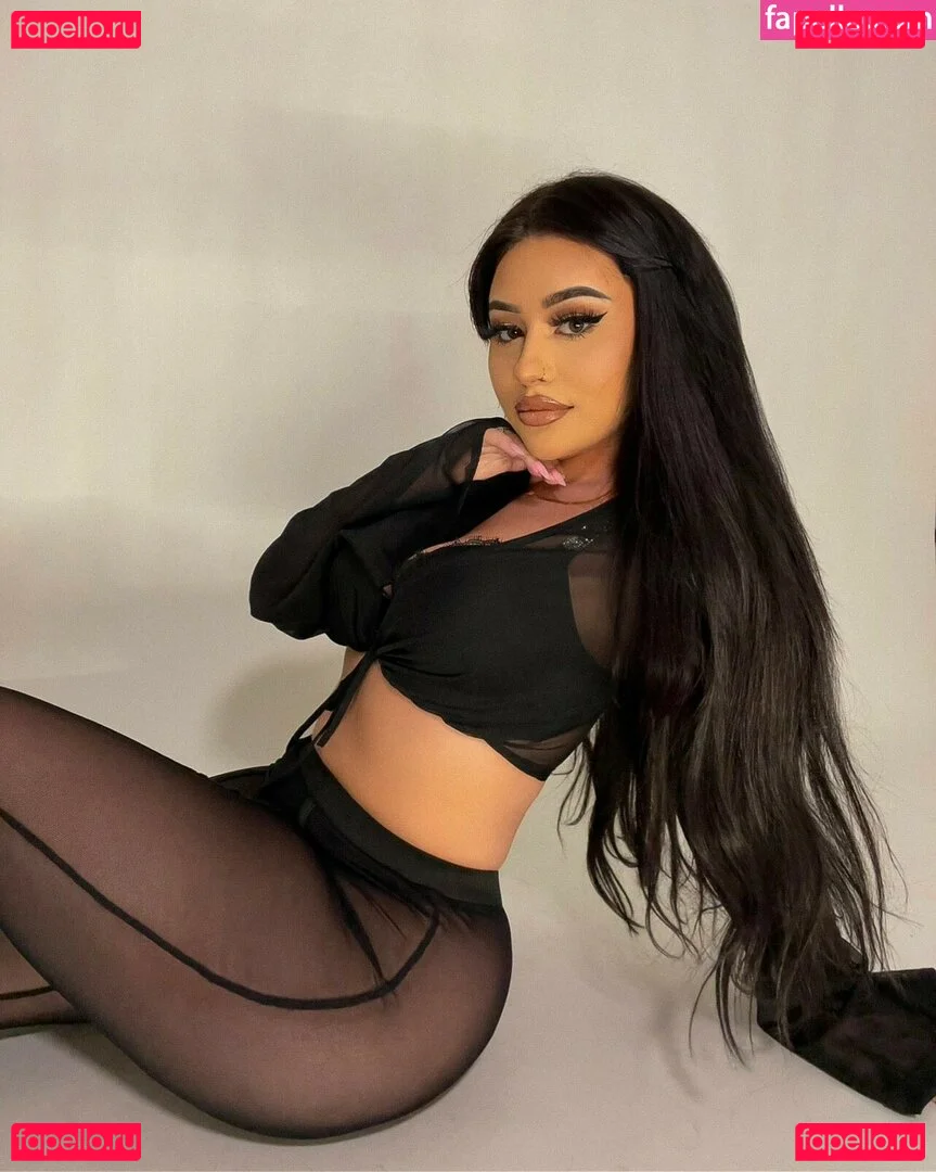 Champggne Onlyfans Photo Gallery 