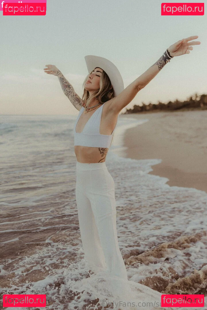 Surfwithclaire Onlyfans Photo Gallery 