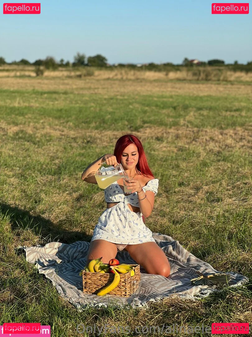 alinaelenafree Onlyfans Photo Gallery 