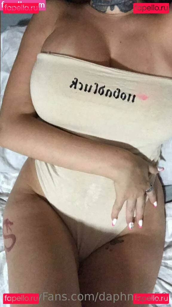 Daphne_159_ Onlyfans Photo Gallery 