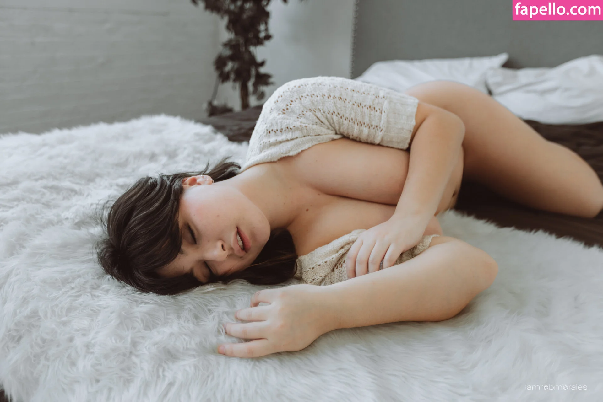 hellomiramira Onlyfans Photo Gallery 