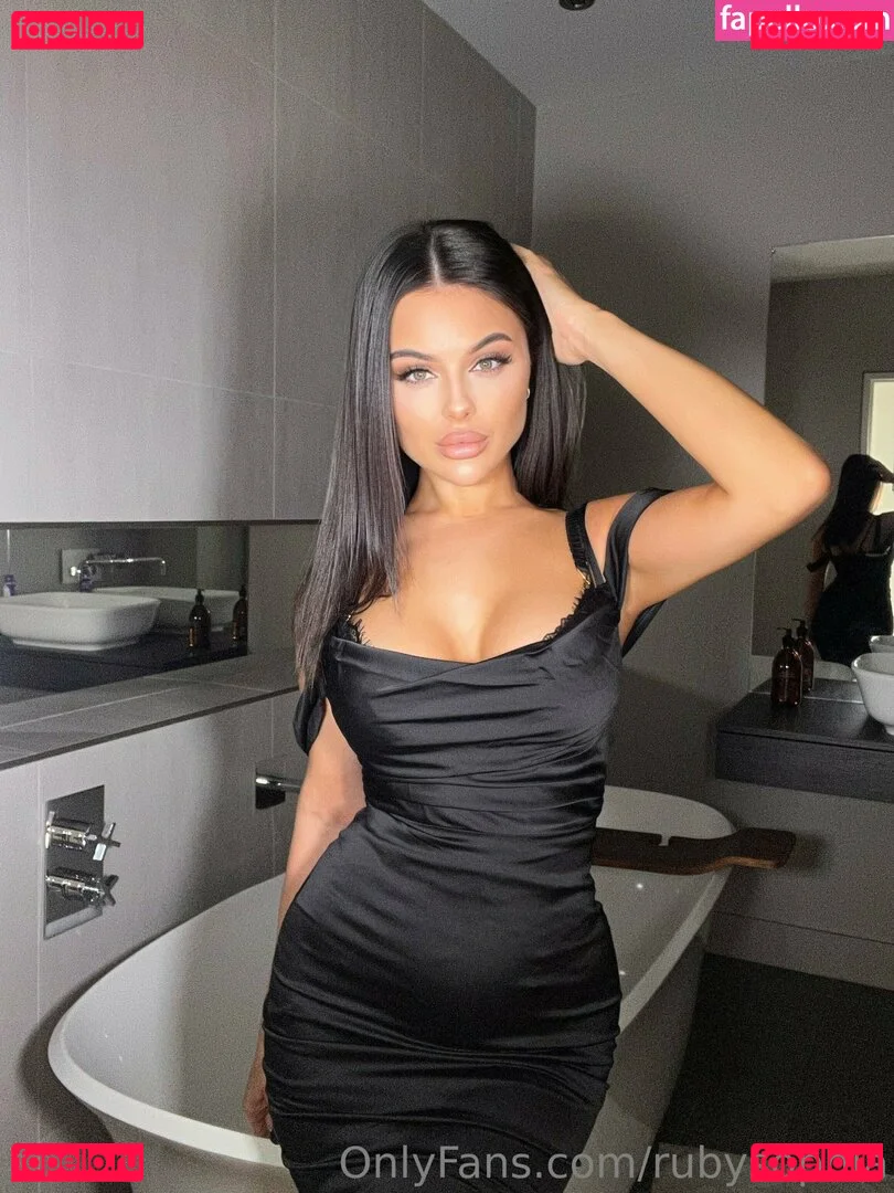 Sophie Ruby Blake Onlyfans Photo Gallery 