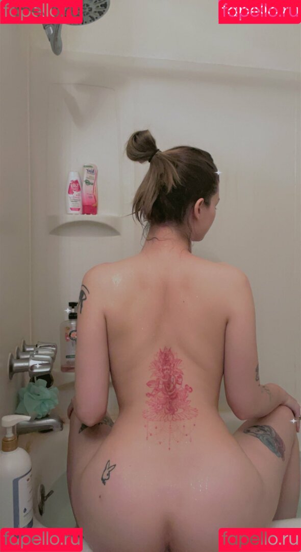 AikoBliss Onlyfans Photo Gallery 