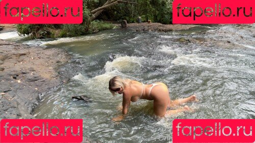 A Loira Praiana Onlyfans Photo Gallery 