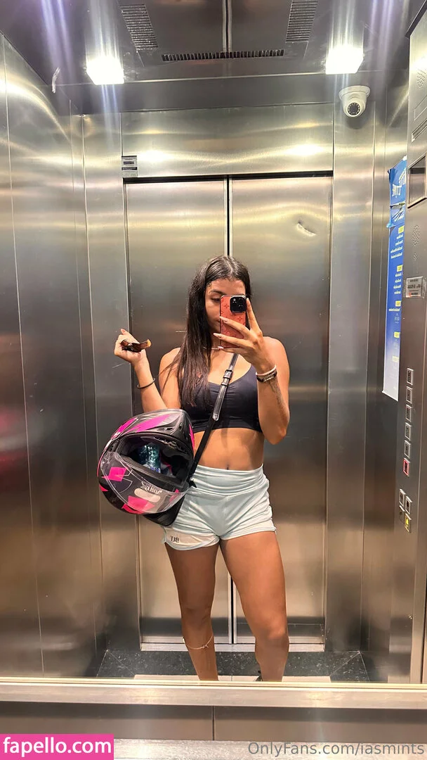 iasmints Onlyfans Photo Gallery 