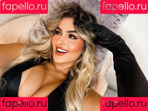 Sthefany Oliveira Onlyfans Photo Gallery 