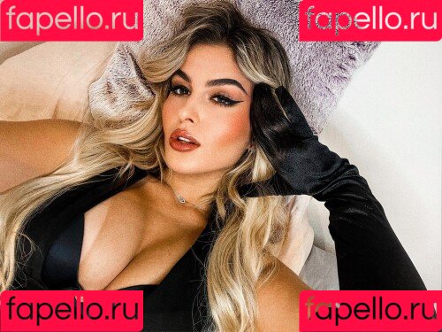 Sthefany Oliveira Onlyfans Photo Gallery 