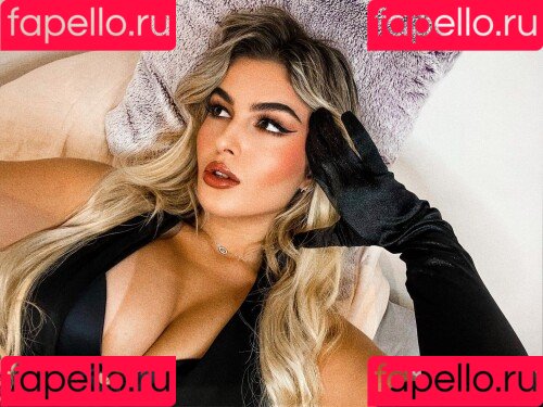 Sthefany Oliveira Onlyfans Photo Gallery 