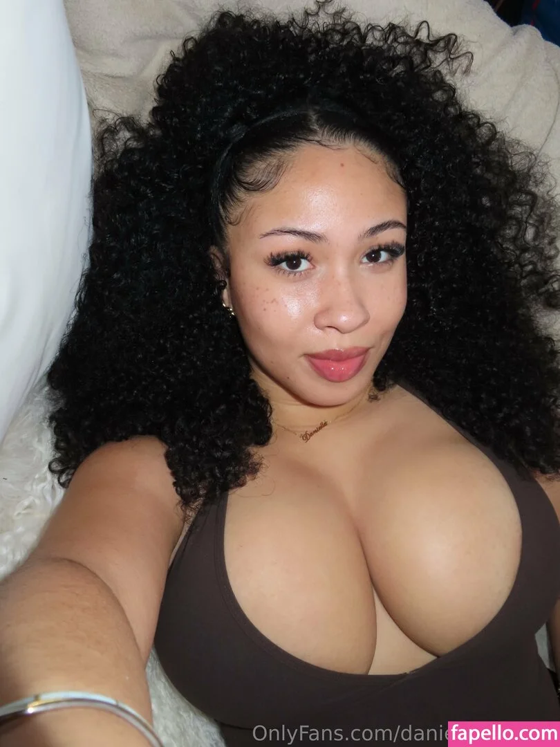 Danielle Ramona Onlyfans Photo Gallery 